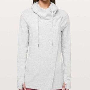 Lululemon Coast Easy Wrap size 8‎
